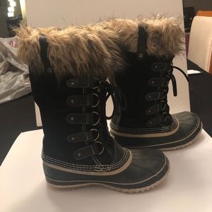 Women’s Joan of Arctic Sorel Boots